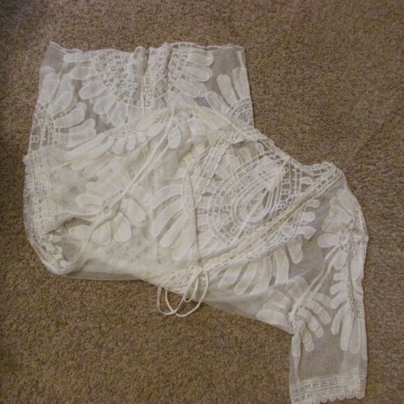 NWT Shermie One Size Ivory Long Floral Lace Open Cardigan Top Beach Cover Up - Picture 2 of 2